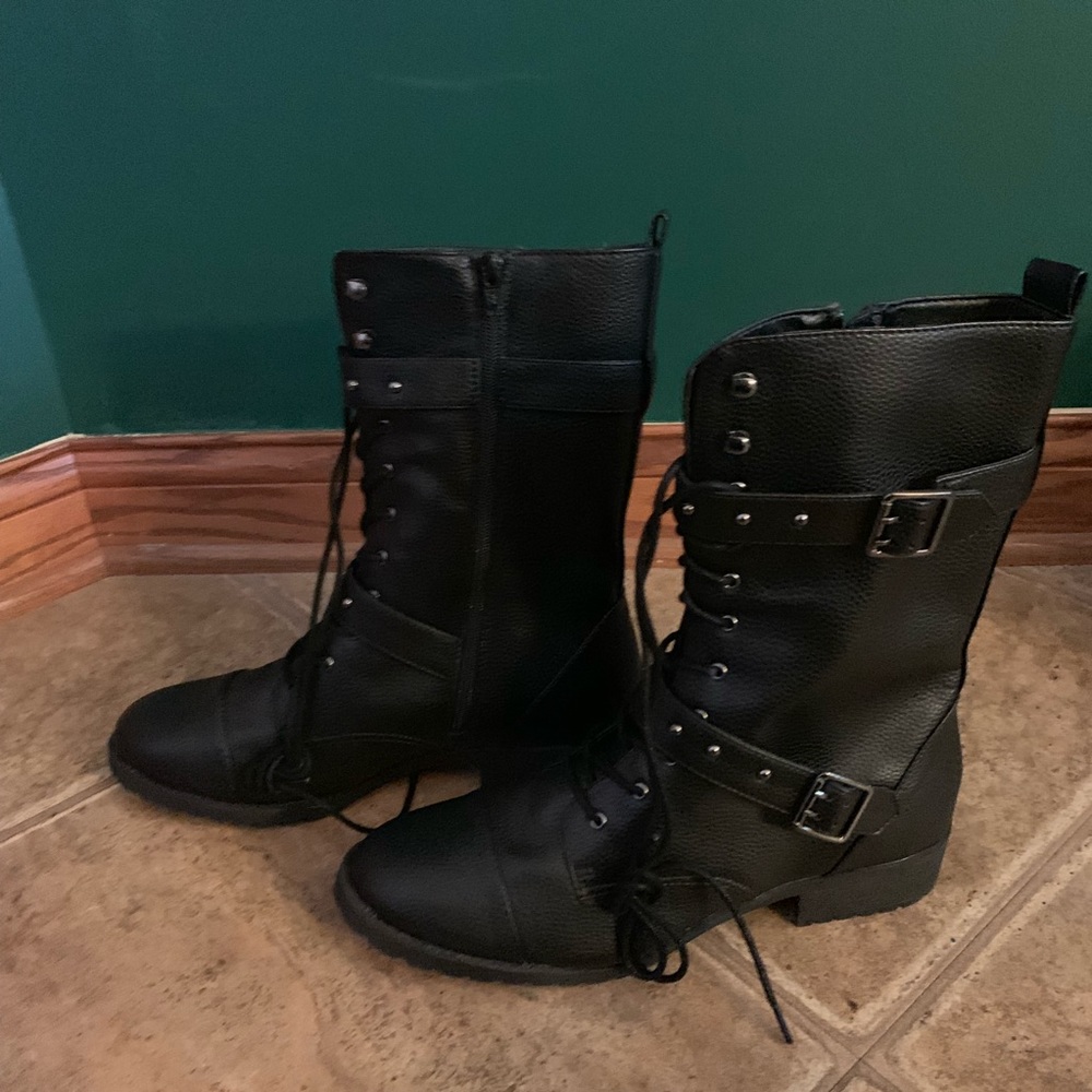 Size 13 Combat boot NWT